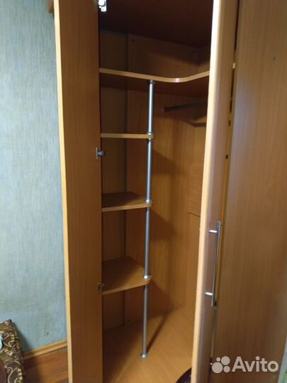 Угловой шкаф