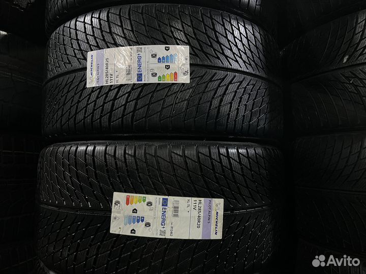 Michelin Pilot Alpin 5 295/35 R21 и 285/40 R20 107V