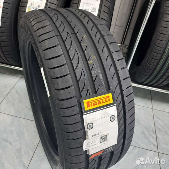 Pirelli Powergy 215/50 R17