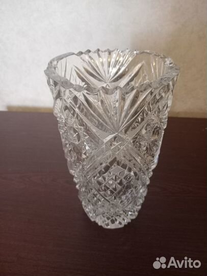 Декоративные вазы, хрусталь