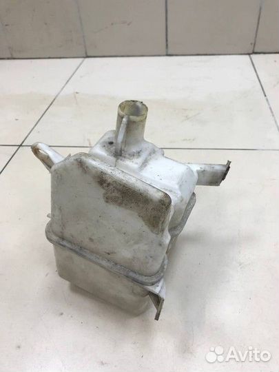 Бачок омывателя Geely Emgrand EC7