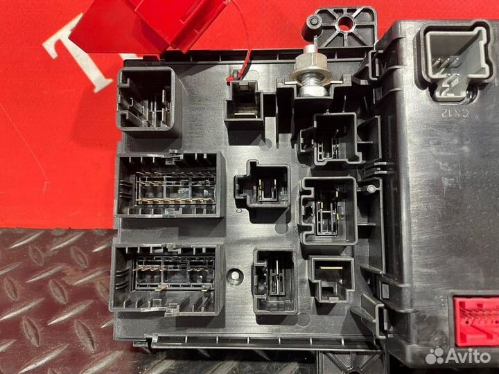 Блок предохранителей Renault T