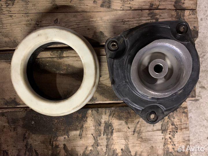 Опора стойки комплект на Nissan Qashqai