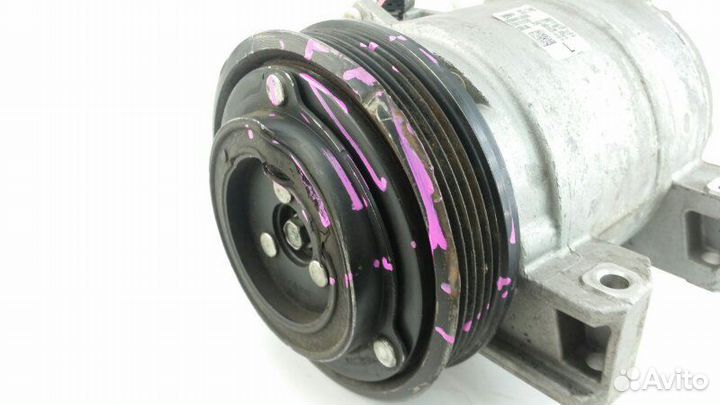 Компрессор кондиционера Nissan Elgrand TE52 QR25