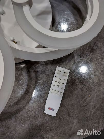 Продам светодиодную люстру