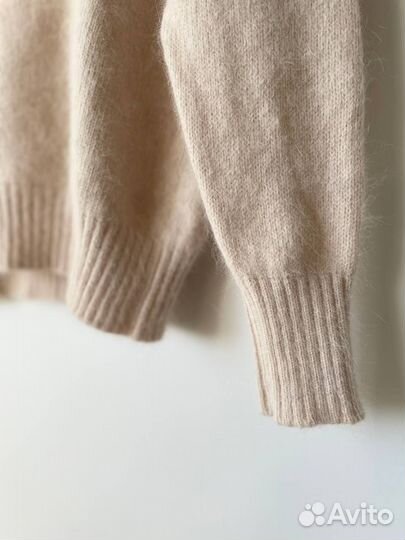 Свитер из ангоры