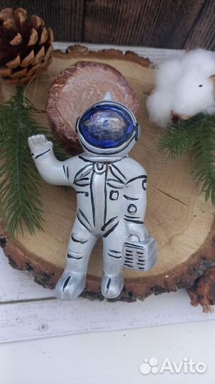 Фарфоровые елочные игрушки