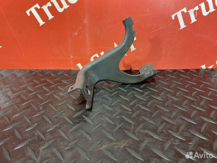 Кронштейн дозатора реагентов Scania 5-series