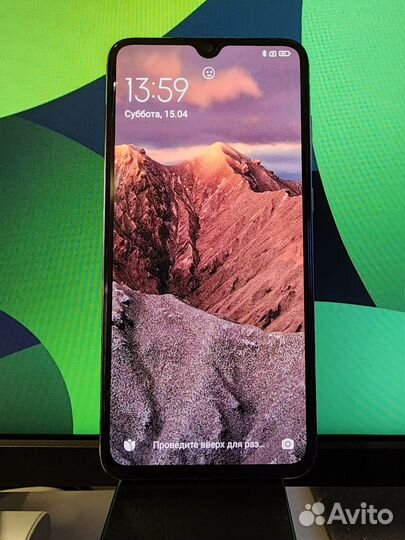 Продам телефон Xiaomi MI 9 lite 6/128