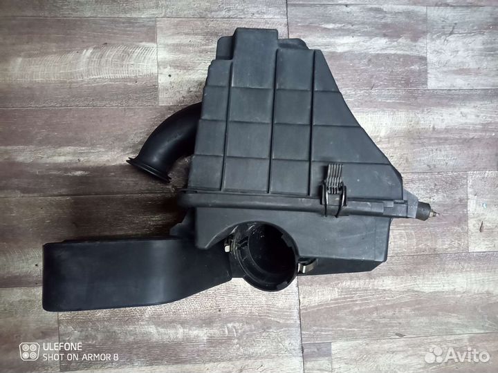 Бмв е36 Z3 корпус воздушного фильтра