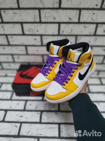 Nike Air Jordan 1 Mid Yellow