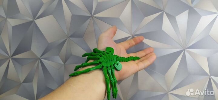 Alien, подвижный Лицехват (Чужой)