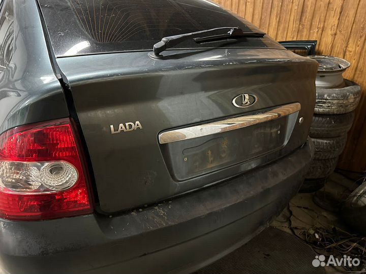 Крышка багажника priora хэтчбек