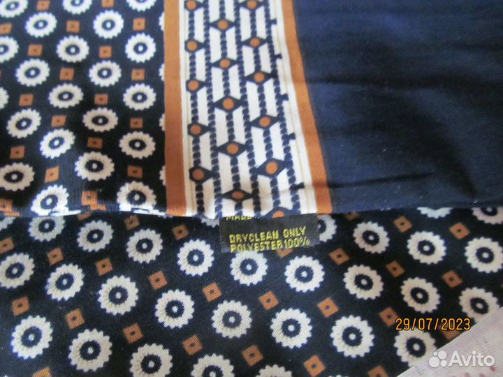 Шелковый шарф