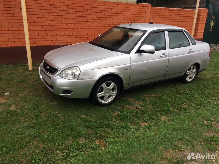 LADA Priora 1.6 МТ, 2010, битый, 387 690 км