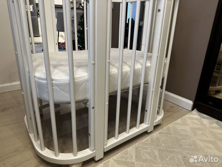 Детская кроватка трансформер овальная