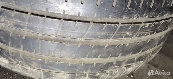 Pirelli P Zero 275/40 R22 108Y