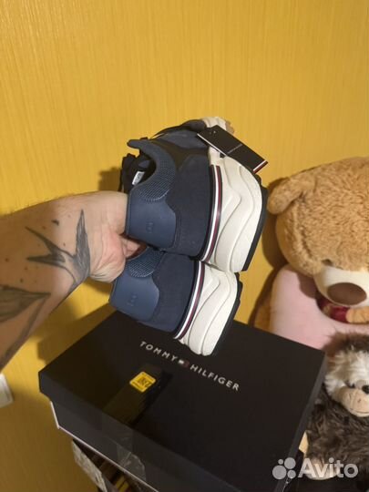 Кроссовки tommy hilfiger