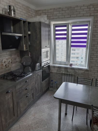 1-к. квартира, 50 м², 9/9 эт.