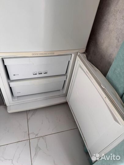 Холодильник