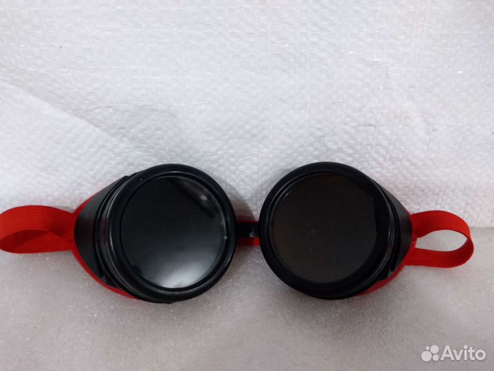 Очки защитные разные