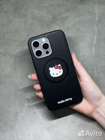 Сумки и чехлы Hello Kitty (для 15 серии iPhone)