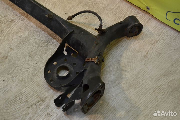 Балка задняя Тойота Ярис 2005-2011 под барабаны