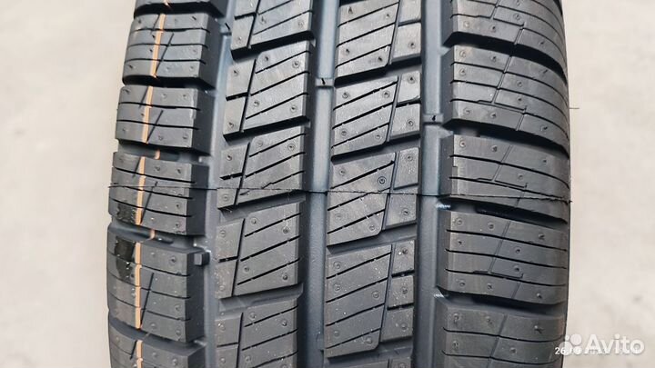 Hankook Vantra ST AS2 RA30 225/70 R15C 112S