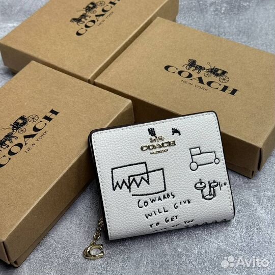 Женский мини кошелек от бренда Coach