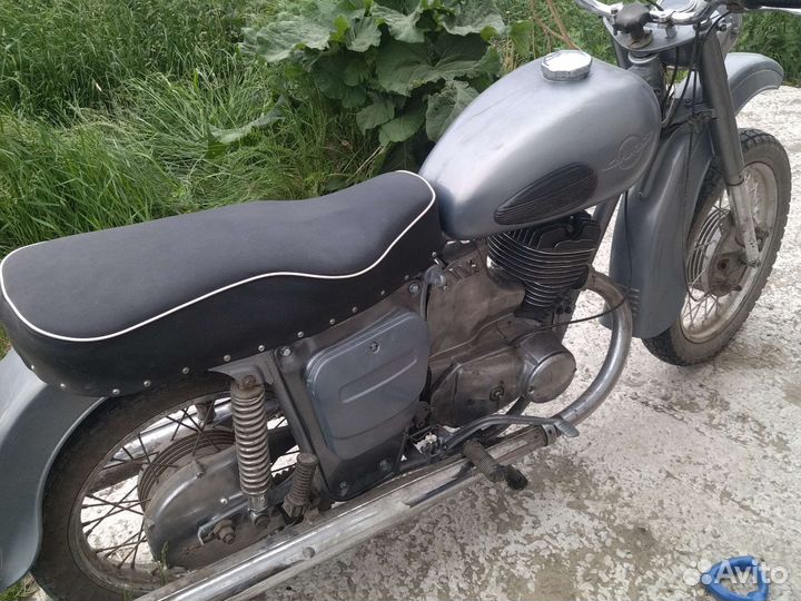 Продам иж планета 2