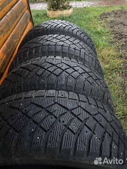 Nitto Therma Spike (NTSPK-B01) 235/55 R17 103T