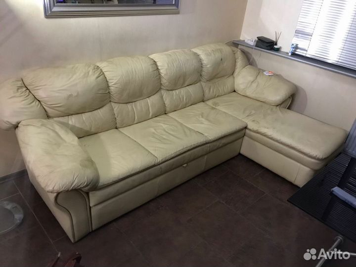 Перетяжка и реставрация мягкой мебели