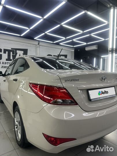 Hyundai Solaris 1.6 AT, 2015, 39 300 км