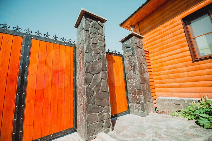 Гостиница, 561 м²