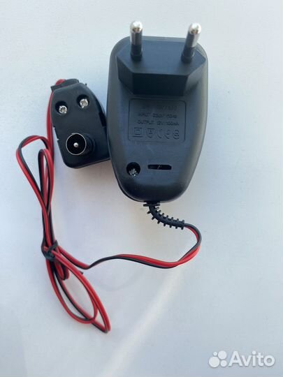 Блок питания с сепаратором и регулятором 12В