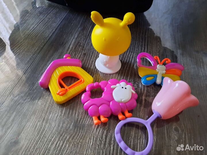 Прорезыватель и погремушки