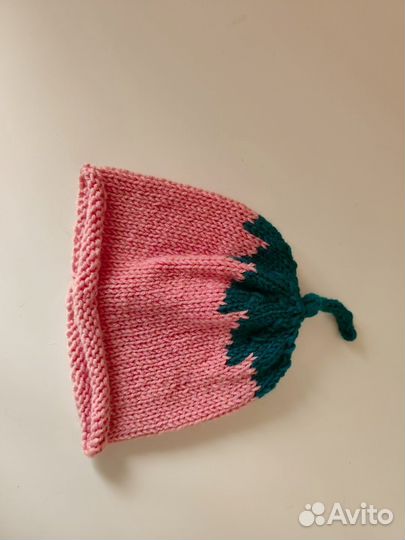 Детская шапка Ягодка