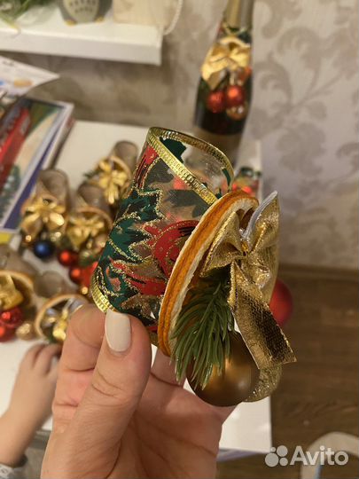 Украшение для бутылки шампанского