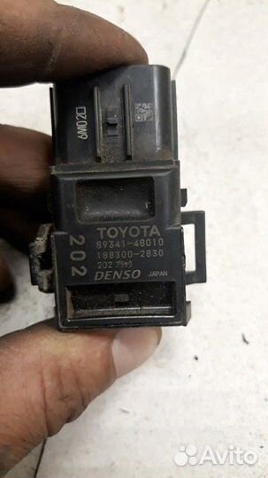 Датчик парковки Toyota Camry