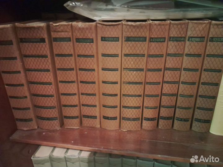 Книги Пушкин,Чехов,Толстой