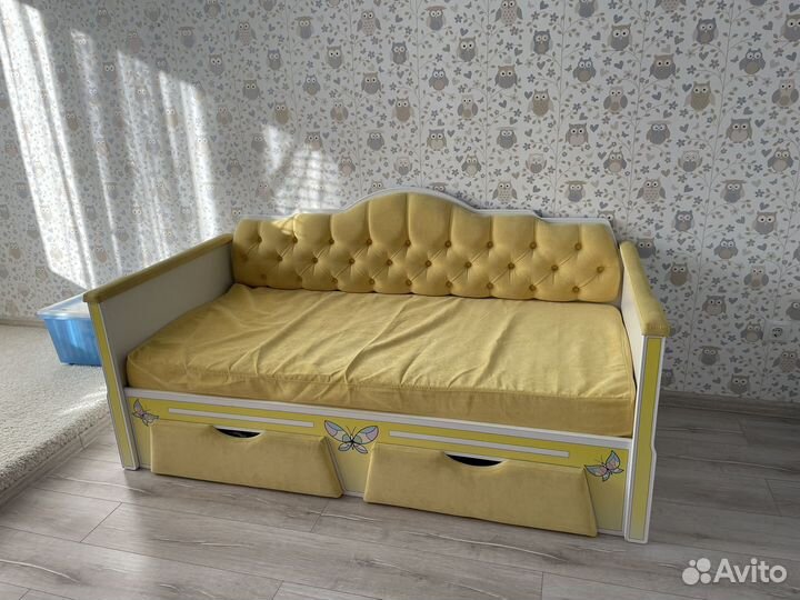 Диван кровать в детскую б/у