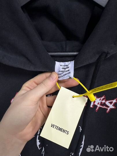 Толстовка vetements