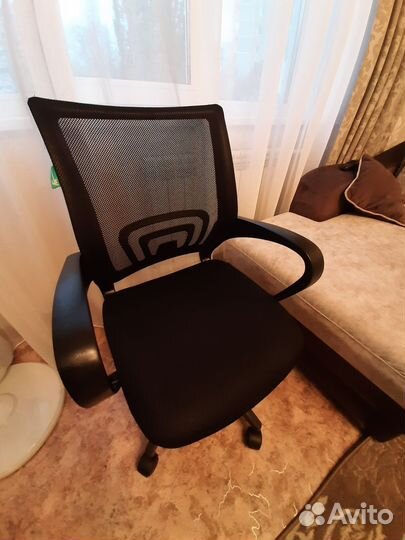 Компьютерное кресло