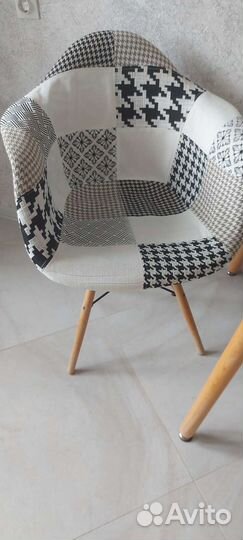 Комплект стульев Eames