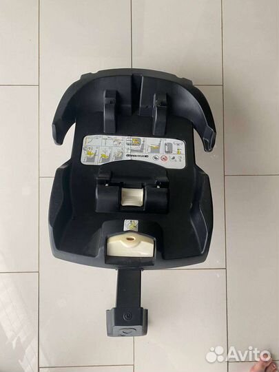 Коляска - автокресло doona + база lsofix