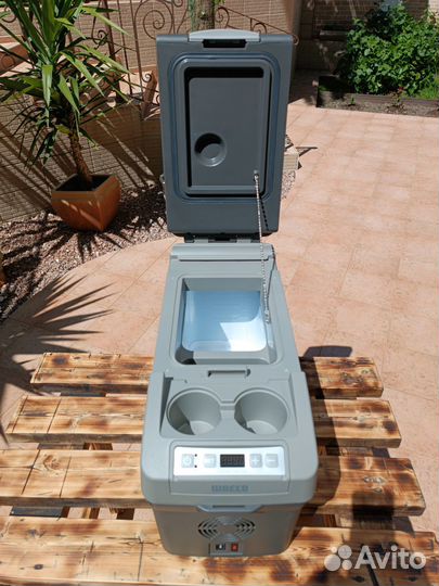 Waeco coolfreeze CDF-11 (12/24)