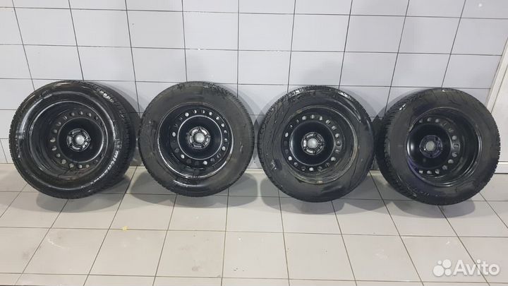 Michelin X-Ice 3 205/65 R16