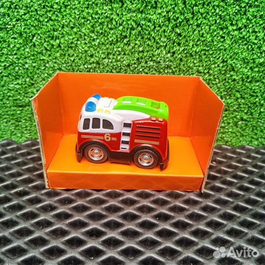 Инерционная металлическая машинка