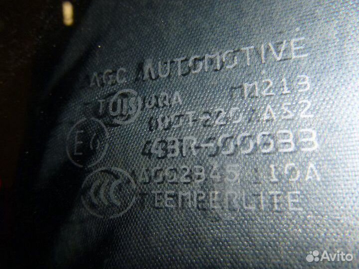 Стекло двери передней левой citroen C-crosser 2008