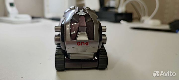 Робот cozmo anki новый